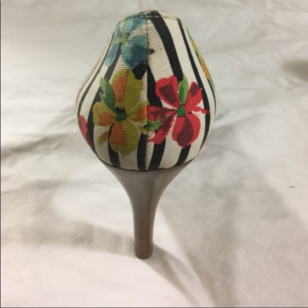 Nine West Floral Peep Toe Heel - Picture 3 of 3